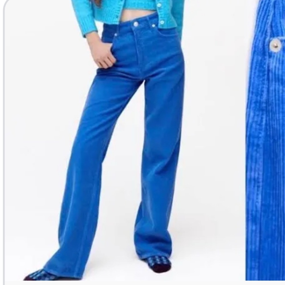 Zara wide legged Corduroy electric blue pants. Super flattering. Size 4
